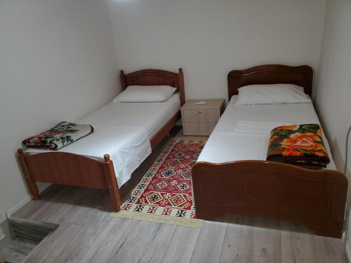 Tirana Traditional Home エクステリア 写真